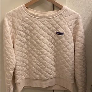 Patagonia cream quilted pullover M